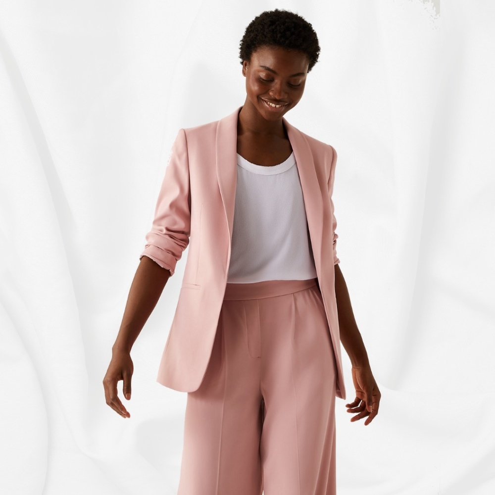 Women's Relaxed Fit Blazer in Blush Pink￨Size Medium